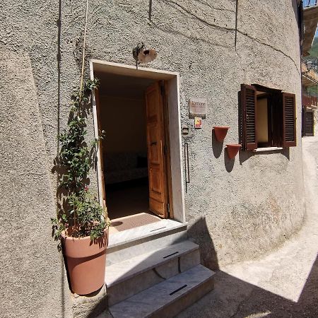 فيلا Il Torrione Poggio Bustone المظهر الخارجي الصورة