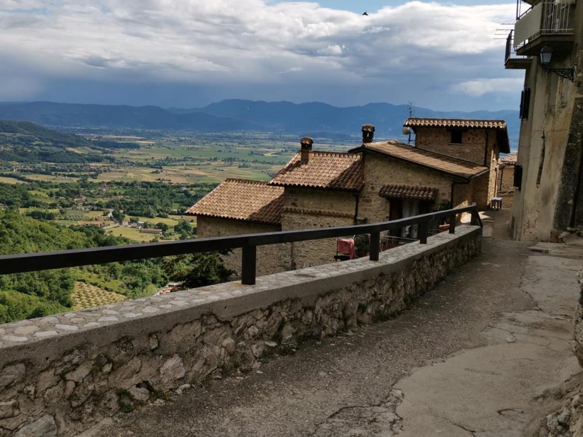 فيلا Il Torrione Poggio Bustone المظهر الخارجي الصورة