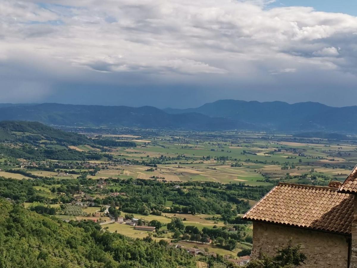 فيلا Il Torrione Poggio Bustone المظهر الخارجي الصورة