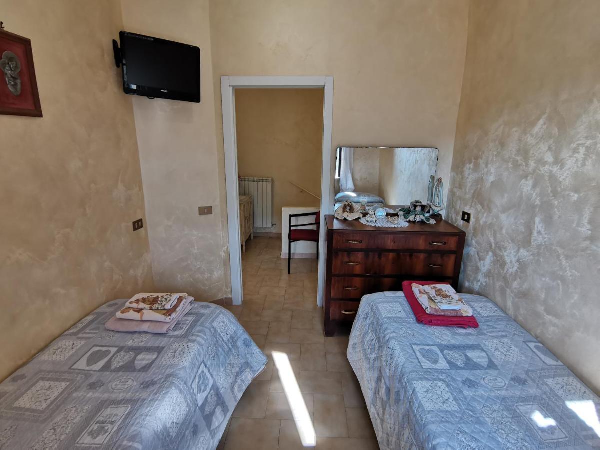 فيلا Il Torrione Poggio Bustone المظهر الخارجي الصورة